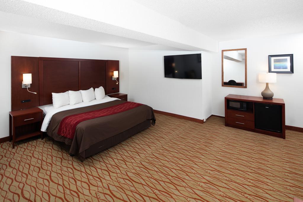 Red Lion Inn & Suites Auburn Eksteriør bilde