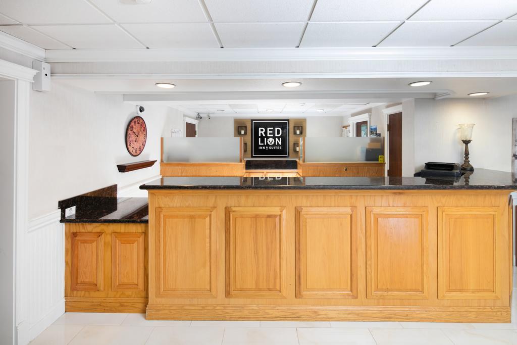Red Lion Inn & Suites Auburn Eksteriør bilde